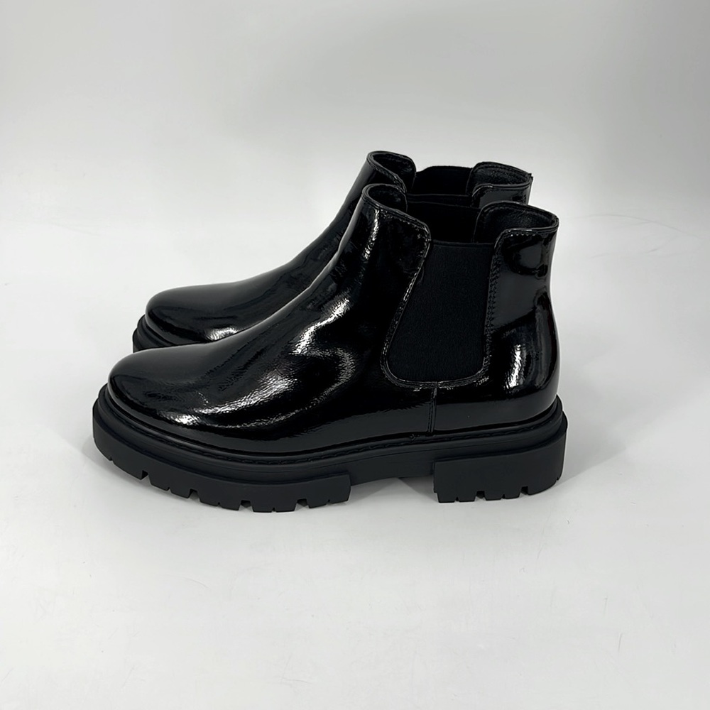 GLAMOROUS Chunky Chelsea Boot - Picture 4 of 5